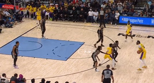 1681372420477057580.gif 2.gif